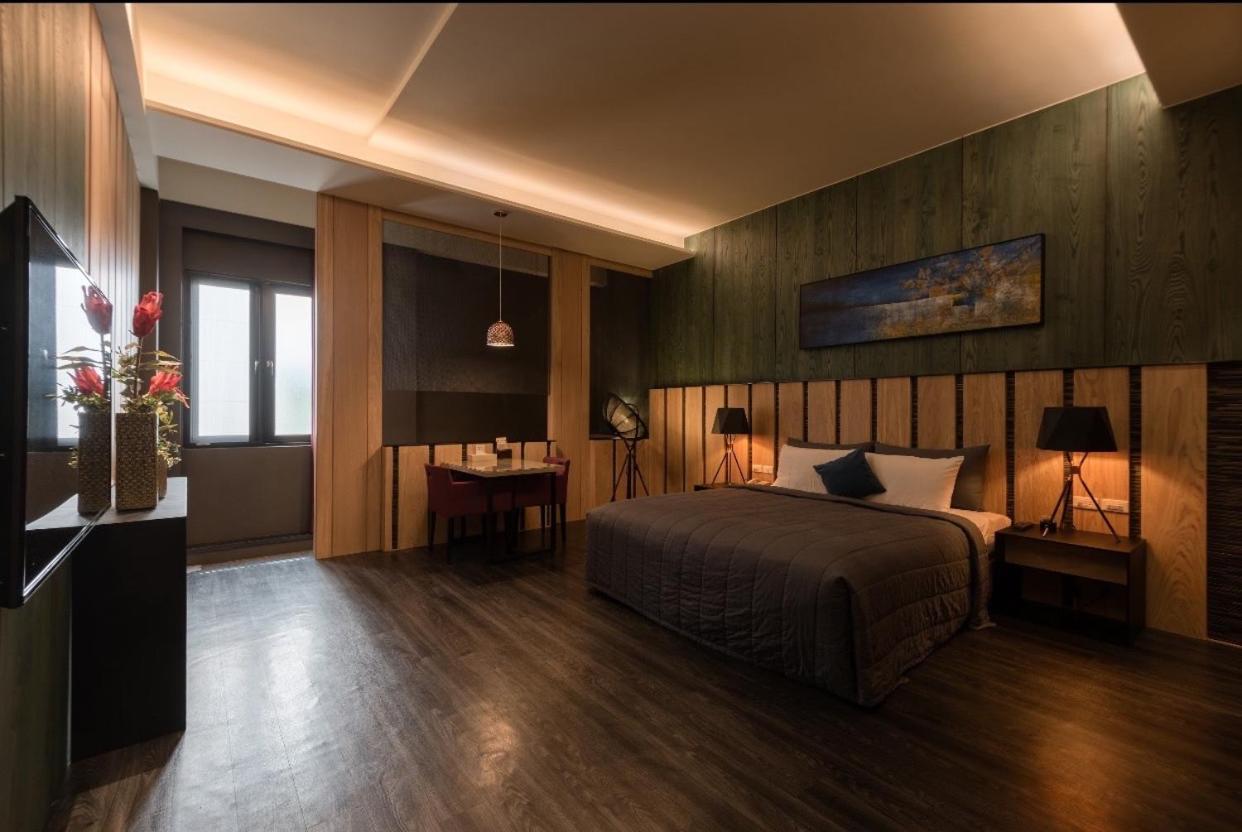 麗馨汽車旅館 Leesing Motel Гаосюн Екстер'єр фото