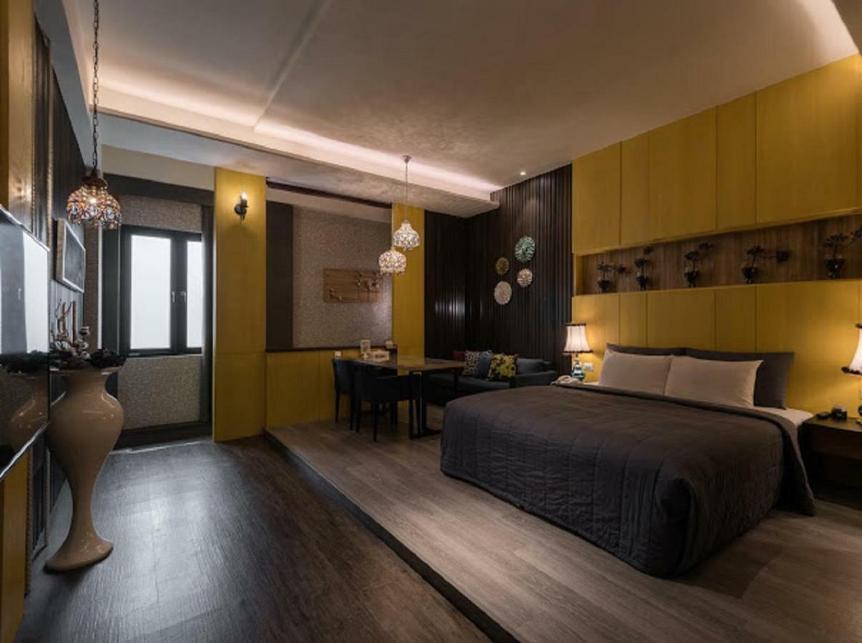 麗馨汽車旅館 Leesing Motel Гаосюн Екстер'єр фото